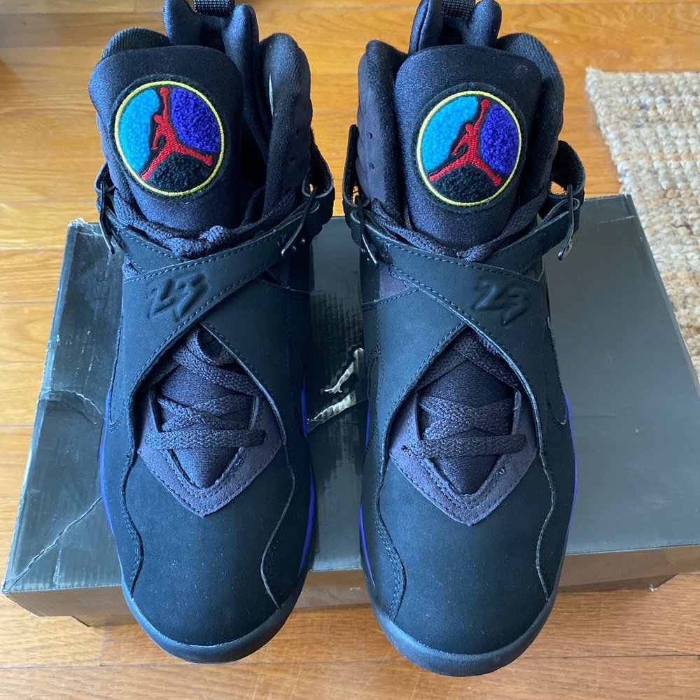 {SOLD} Air Jordan 8 Retro - Picture 3 of 10